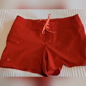 Women's Athleta board shorts (size 6)
